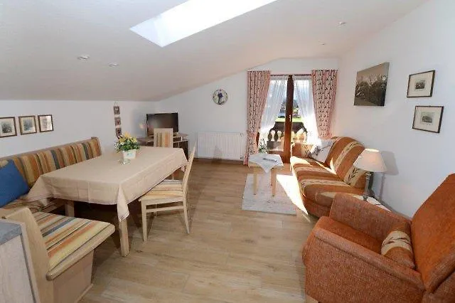 Haus Vierjahreszeiten Reit im Winkl Apartment